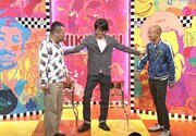 左からケンドーコバヤシ、千原ジュニア、バイきんぐ小峠。(c)読売テレビ