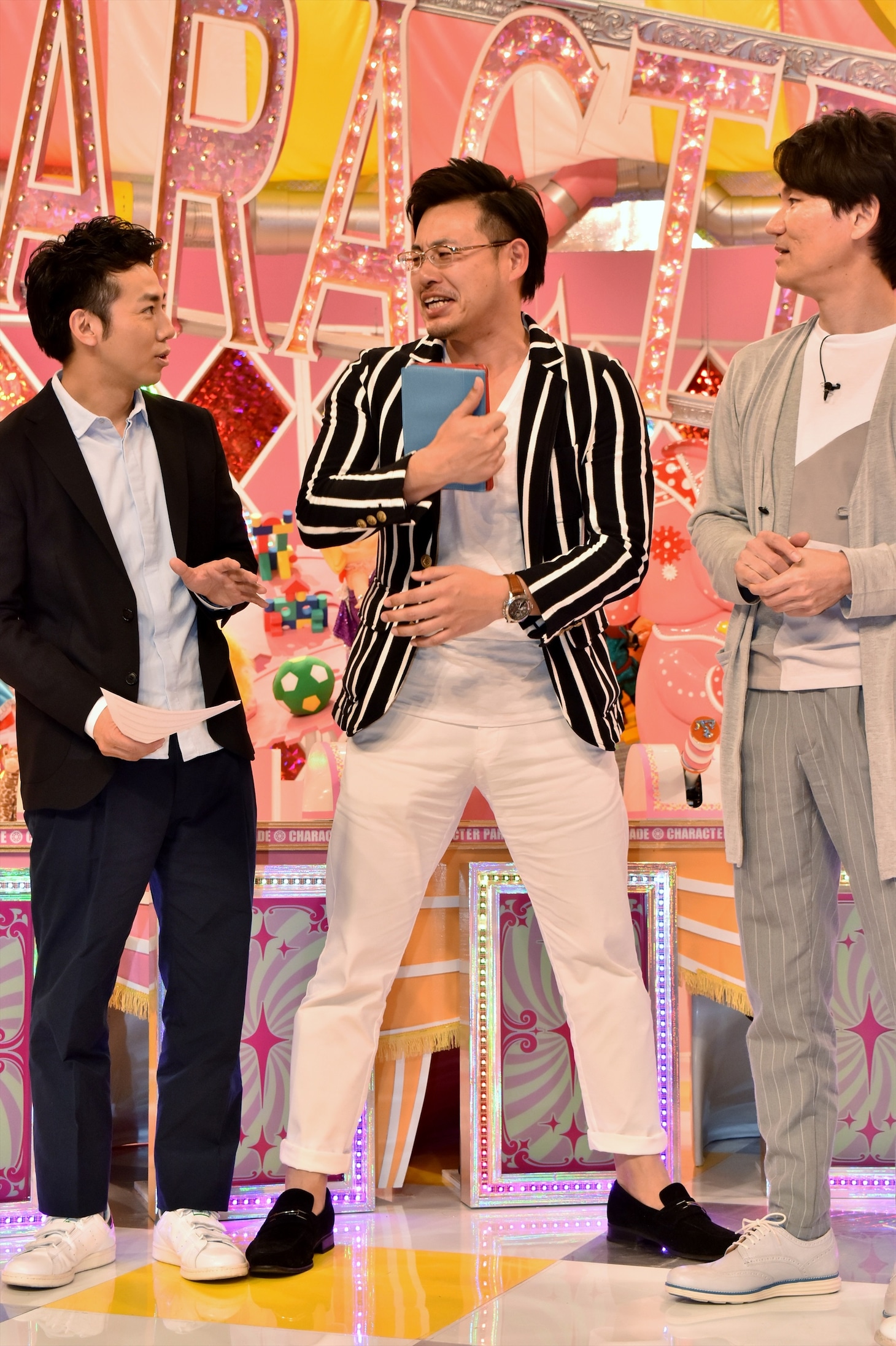 （左から）ピース綾部、アルコ＆ピース平子、南原清隆。