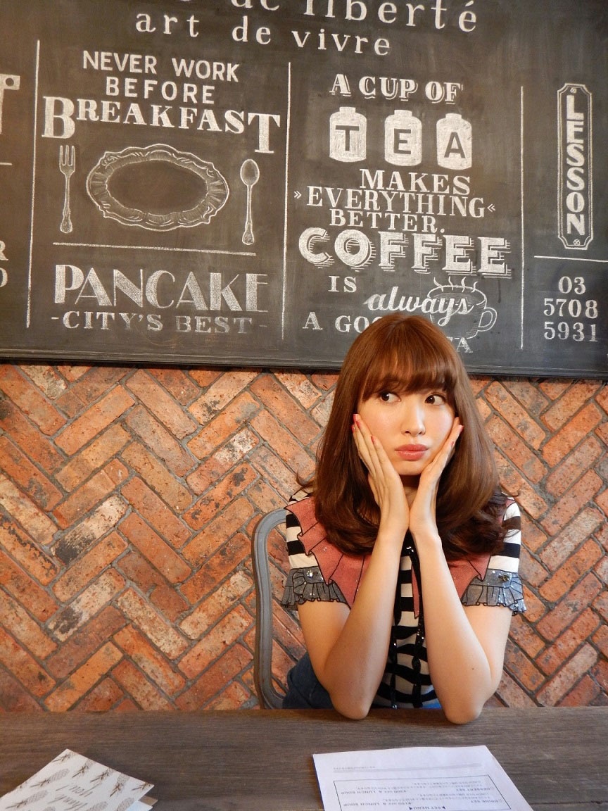 「小嶋陽菜でございます！」メインビジュアル。(c)テレビ東京