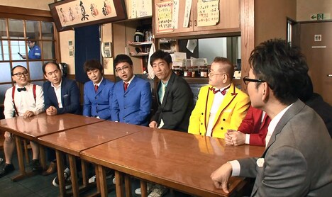 「楽屋トーク」コーナーのワンシーン。(c)BS朝日