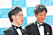 左から井下好井・好井、とろサーモン村田。
