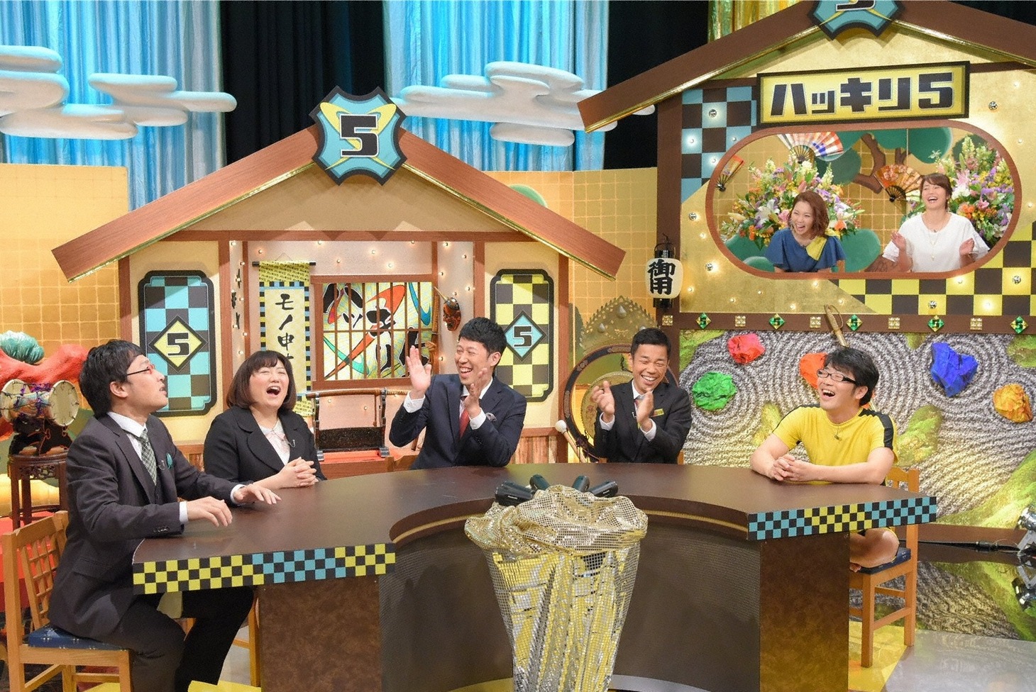 「ハッキリ5～そんなに好かれていない5人が世界を救う～」のワンシーン。(c)ABC