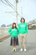 左からトミタ栞、ふかわりょう。