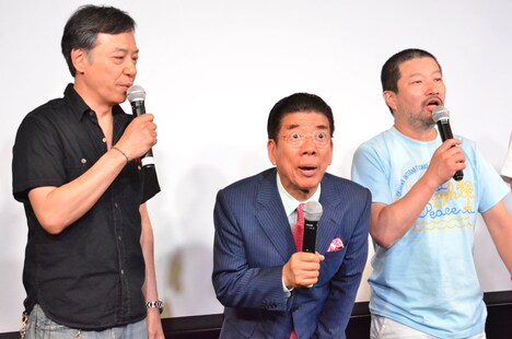 西川きよし（中央）