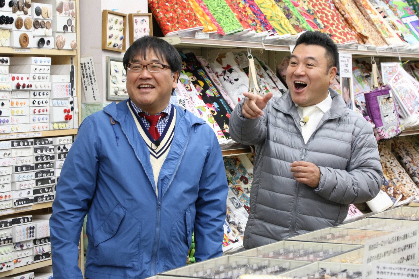 「おじゃMAP!!」に出演する（左から）カンニング竹山、アンタッチャブル山崎。(c)フジテレビ