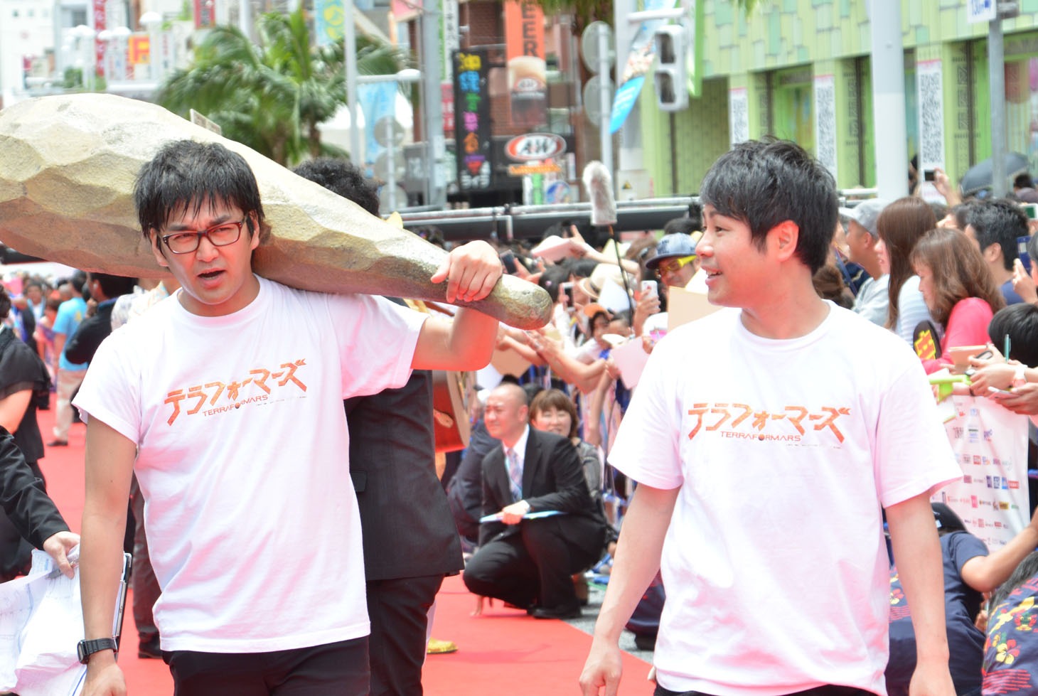 平成ノブシコブシ徳井、NON STYLE井上。