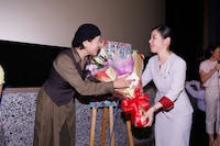 舞台挨拶の様子。