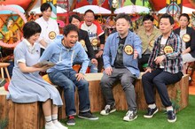 「ケンゴローサーカス団」に出演するダイアン（右から2人）。(c)MBS