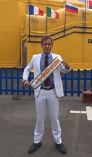 「ダイハツ トーテム」のスペシャルサポーターに任命されたじゅんいちダビッドソン。