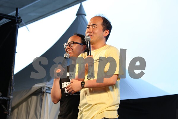 トレエン、コロチキ、ピスタチオら吉本芸人の生写真がファミマで購入可能に