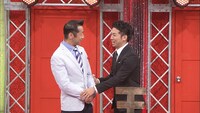 左から森脇健児、ピース綾部。(c)日本テレビ