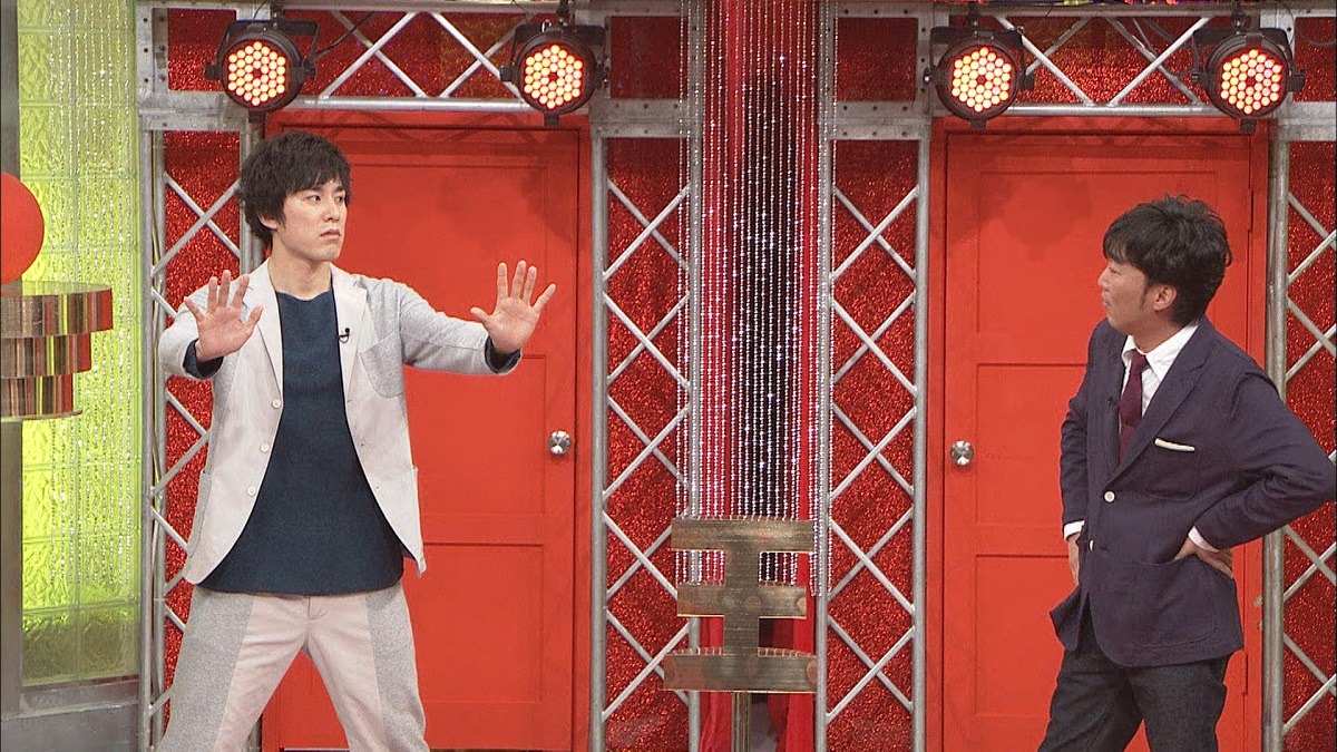 左から高畑裕太、スピードワゴン小沢。(c)日本テレビ