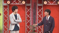 左から高畑裕太、スピードワゴン小沢。(c)日本テレビ
