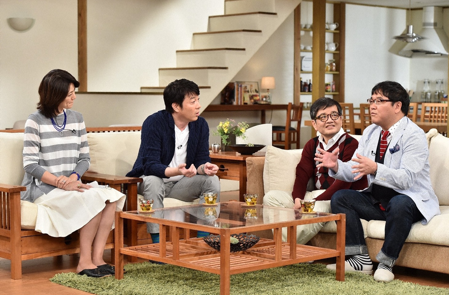 「がっちりマンデー!!」にゲスト出演するカンニング竹山（右端）。(c)TBS