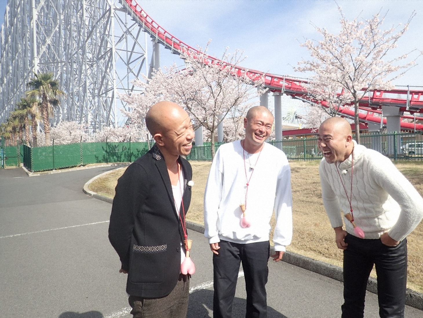 「旅ずきんちゃん」に出演する（左から）バイきんぐ小峠、あばれる君、コロコロチキチキペッパーズ・ナダル。(c)CBC