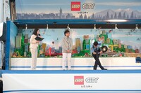 記者会見の様子。