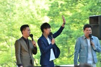 垣花正アナウンサーとトークするニューヨーク。