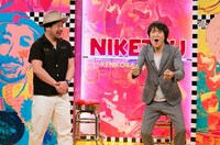 左からケンドーコバヤシ、千原ジュニア。(c)読売テレビ