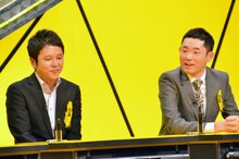 ダブルブッキング川元、今野浩喜（左から）。