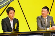 ダブルブッキング川元、今野浩喜(左から)。