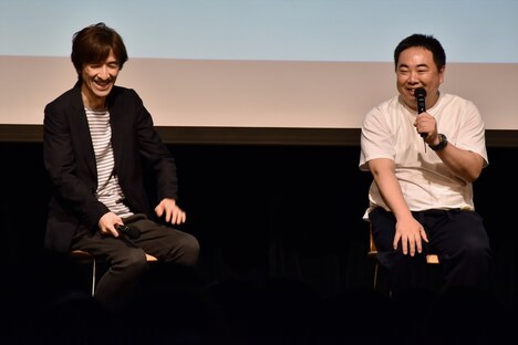 （左から）内村宏幸、ドランクドラゴン塚地。