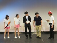 「マフラー」のワンシーン。