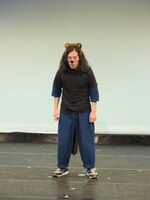 「子どものタヌキ」に出演したピース又吉。