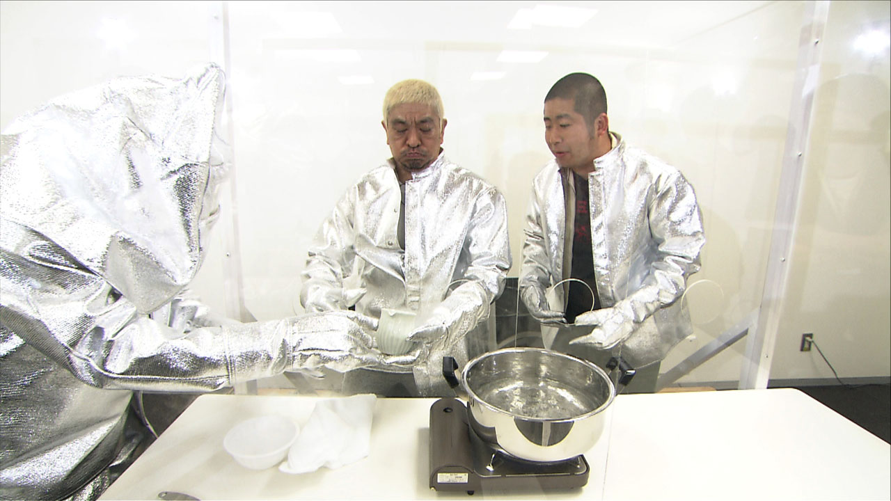 2つの器を外すべく、あらゆる方法を試す。(c)ABC