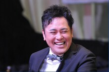 くりぃむしちゅー有田 (c)TBS