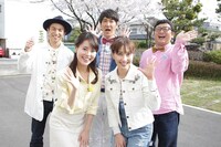 「涙腺バスの旅 泣きますボタンで途中下車」の出演者たち。(c)メ～テレ