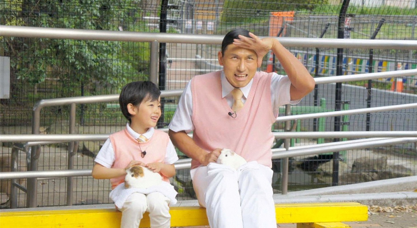 オードリー春日扮する親子。(c)MBS