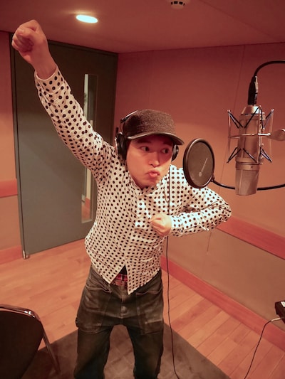 着ボイス収録中の脳みそ夫。