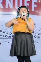 「スミノフ」の記者発表会に出席した渡辺直美。