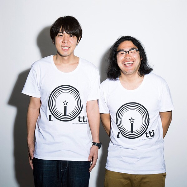 ロッチのオリジナルTシャツ完成、最新単独ライブ「リッチ」開催記念