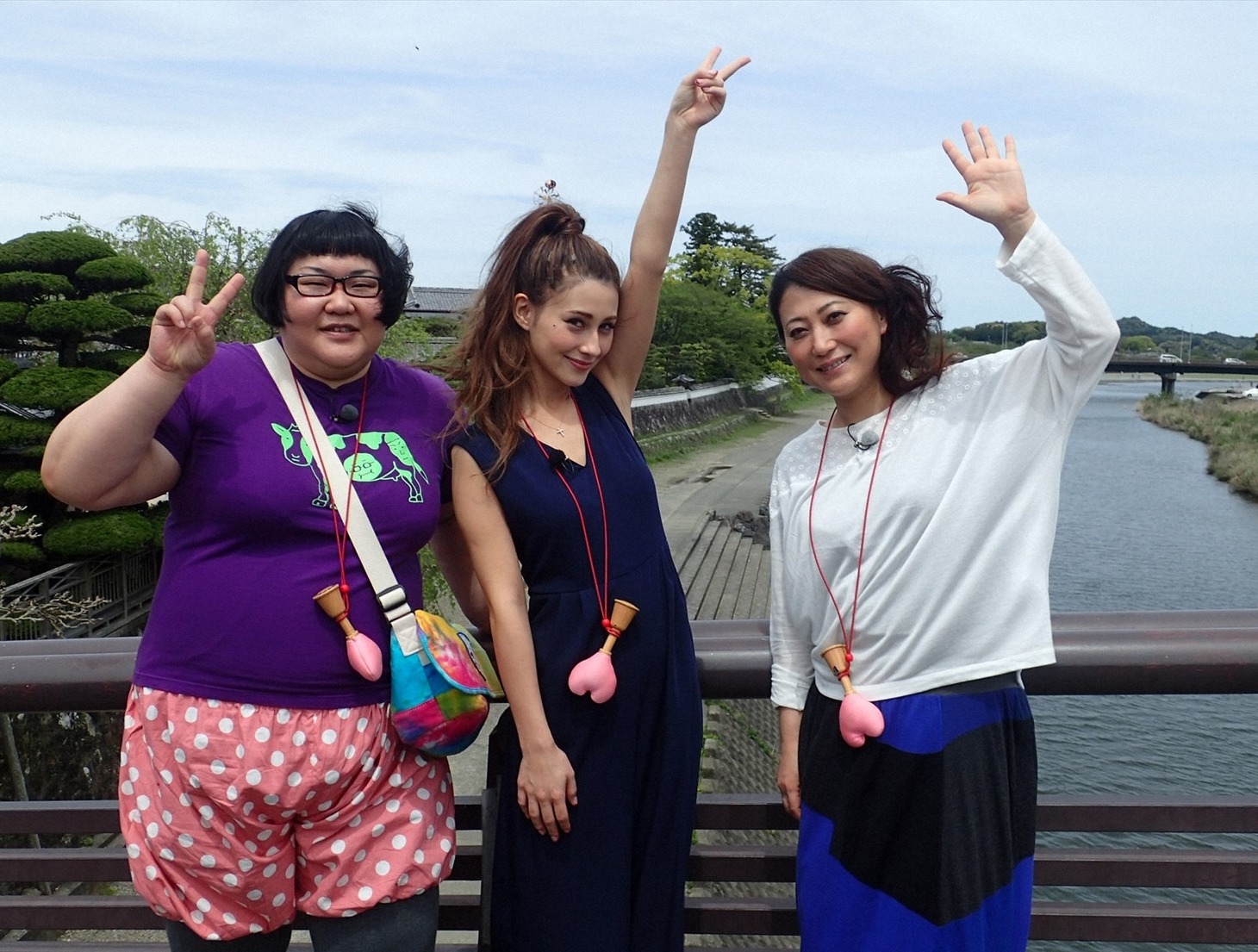 （左から）メイプル超合金・安藤なつ、ダレノガレ明美、友近。(c)CBC