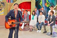 ネタを披露する馬と魚。(c)MBS