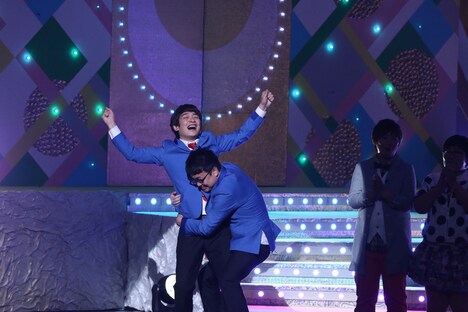 奨励賞発表の瞬間。(c)関西テレビ