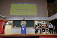 新CM発表会のワンシーン。