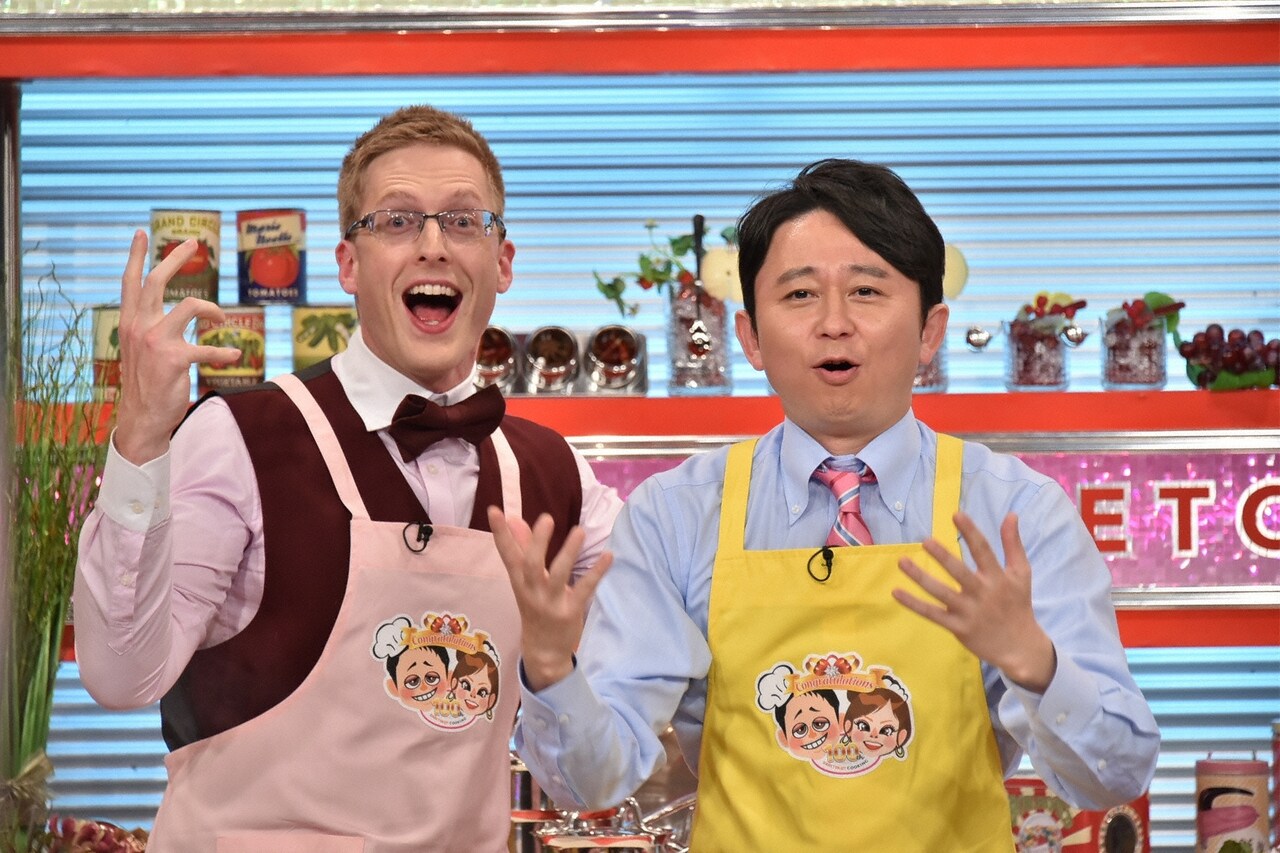 「有吉弘行のダレトク!?」に出演する（左から）厚切りジェイソン、有吉弘行。(c)関西テレビ