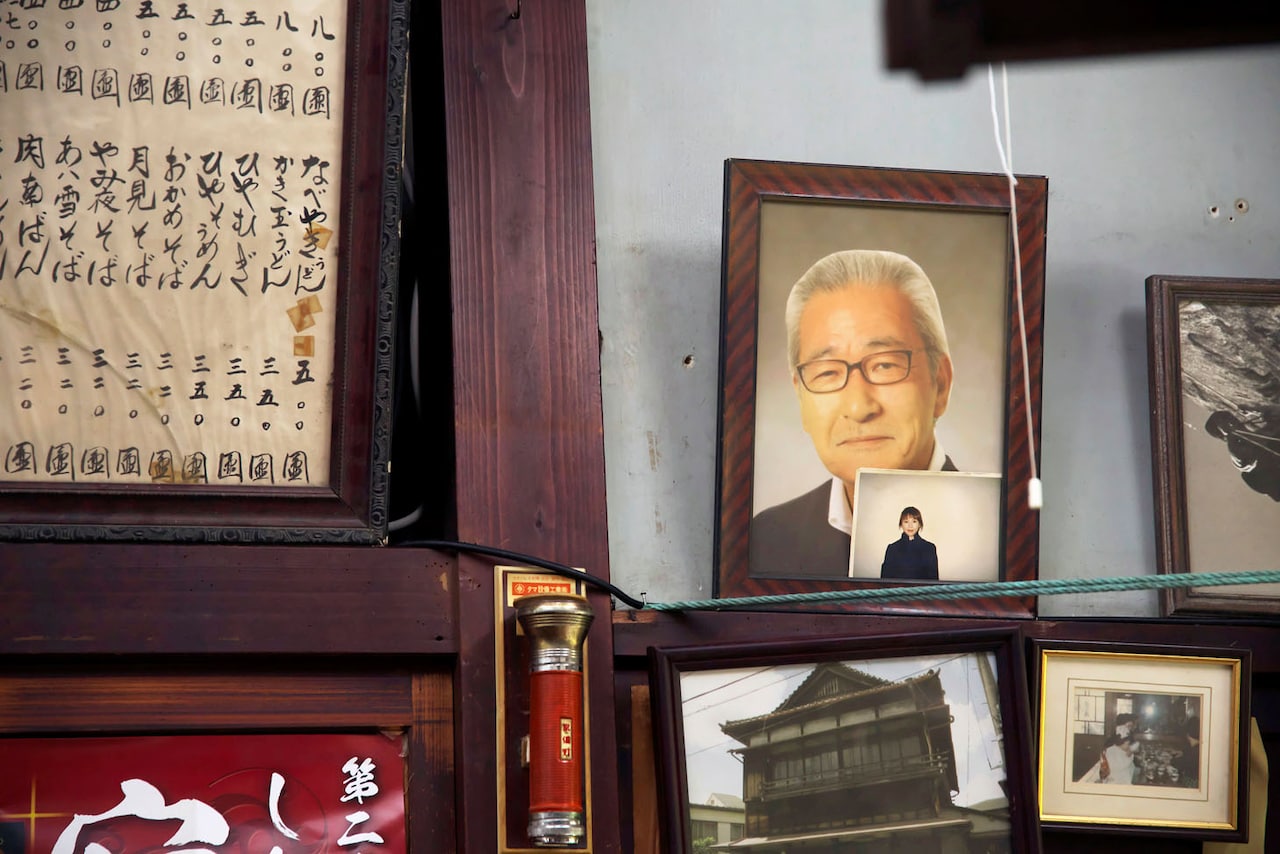 シティボーイズ場面写真公開、前田司郎監督「バカなことをやってるのに品がある」