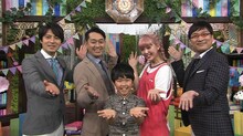 左から桝太一アナウンサー、バナナマン設楽、鈴木福、藤田ニコル、南海キャンディーズ山里。(c)日本テレビ
