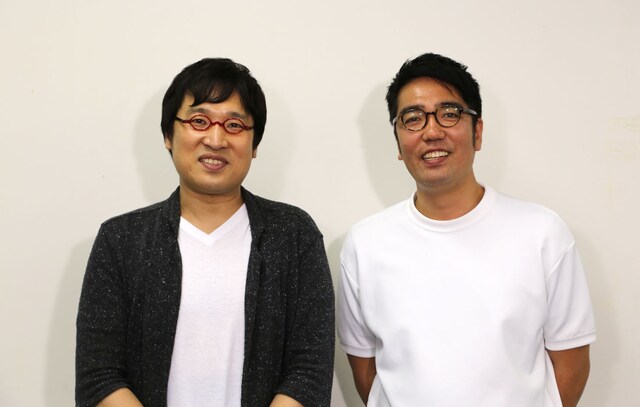 左から南海キャンディーズ山里、おぎやはぎ小木。