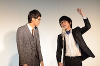 コマンダンテのネタを披露する（左から）コマンダンテ安田、ヤーレンズ出井。