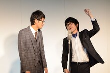 コマンダンテのネタを披露する（左から）コマンダンテ安田、ヤーレンズ出井。