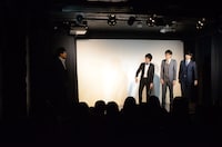 “大先輩”のヤーレンズ楢原（左端）と同期の3人。