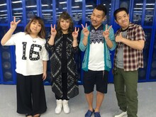 左から海原やすよ ともこ、FUJIWARA。(c)テレビ大阪