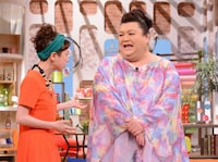左から久本雅美、マツコ・デラックス。(c)日本テレビ