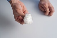 松橋周太呂が伝授する、ラップを掃除アイテムに変えるテクニック。