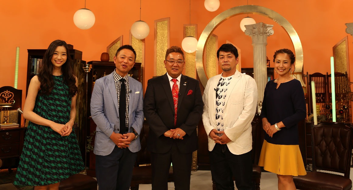 左から足立梨花、恵俊彰、サンドウィッチマン、三船美佳。(c)テレビ東京