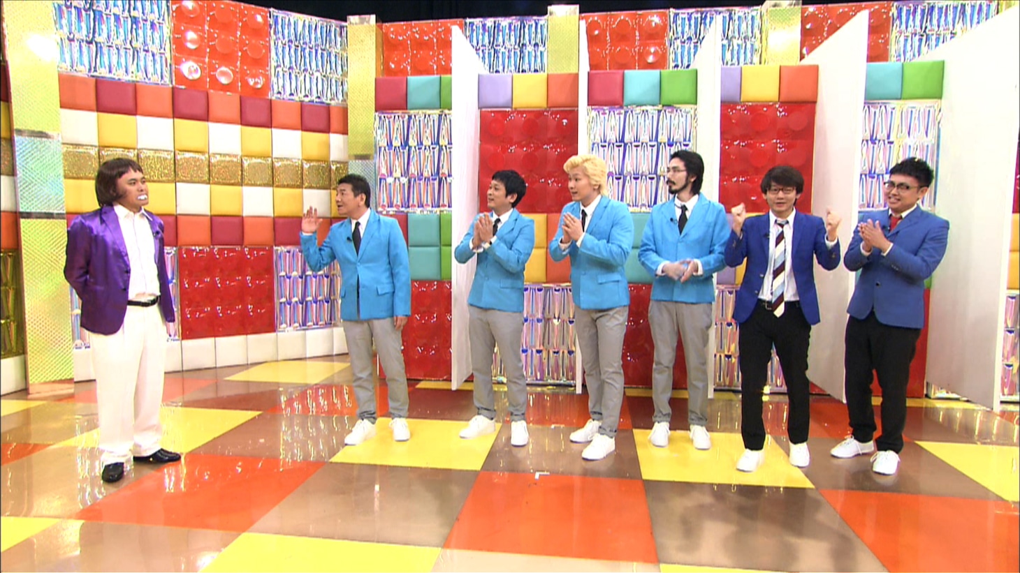「くりぃむナンチャラ」の「六つ子選手権」のワンシーン。(c)テレビ朝日